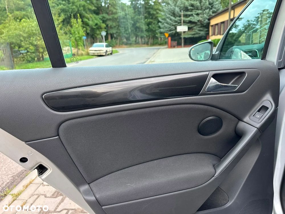 Volkswagen Golf - 18