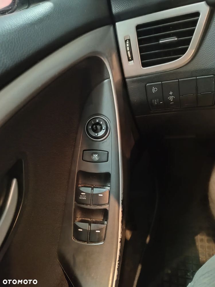 Hyundai i30 1.6 GDI Classic + - 24
