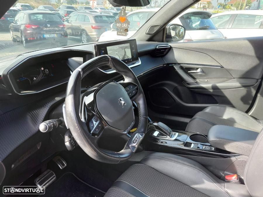 Peugeot 2008 1.5 BlueHDi GT EAT8 - 6