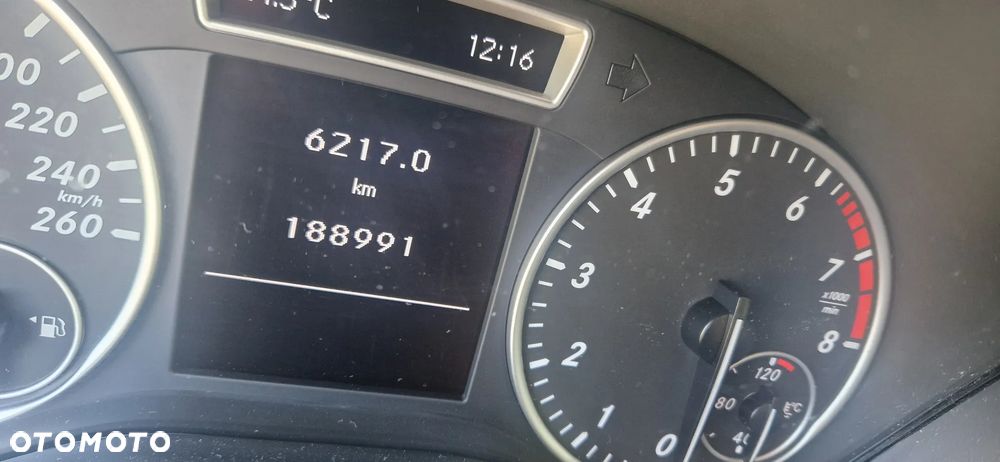 Mercedes-Benz Klasa B 180 Edition - 13