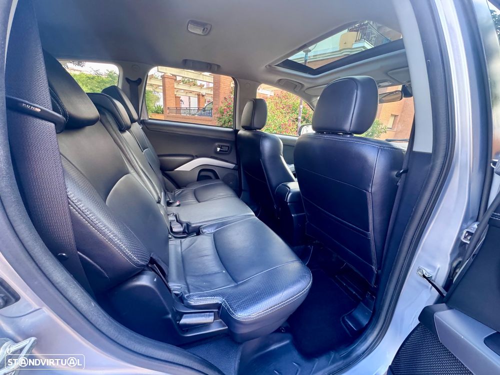 Mitsubishi Outlander 2.2 DI-D Instyle Navi - 18