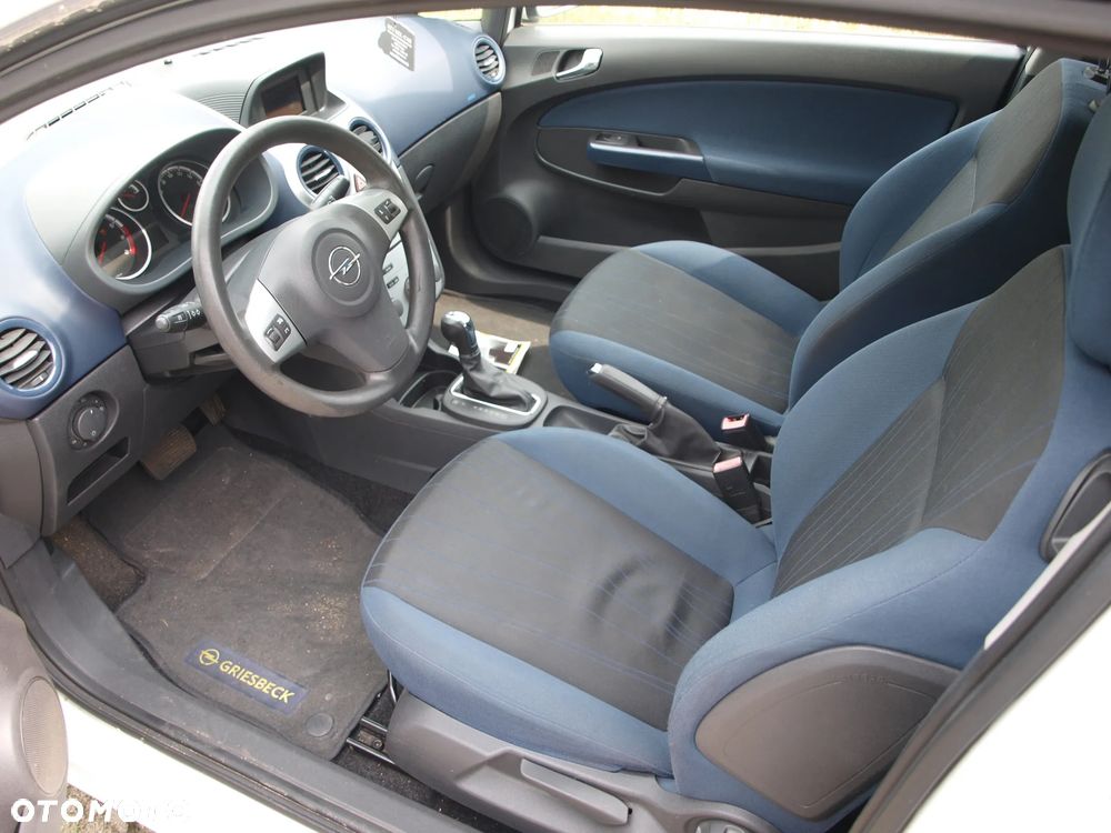 Opel Corsa - 21