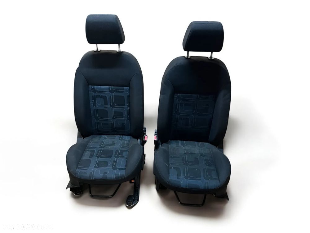 KOMPLET PRZEDNICH FOTELI	FORD	FIESTA MK6 2002-	Z PROWADNICAMI - 1
