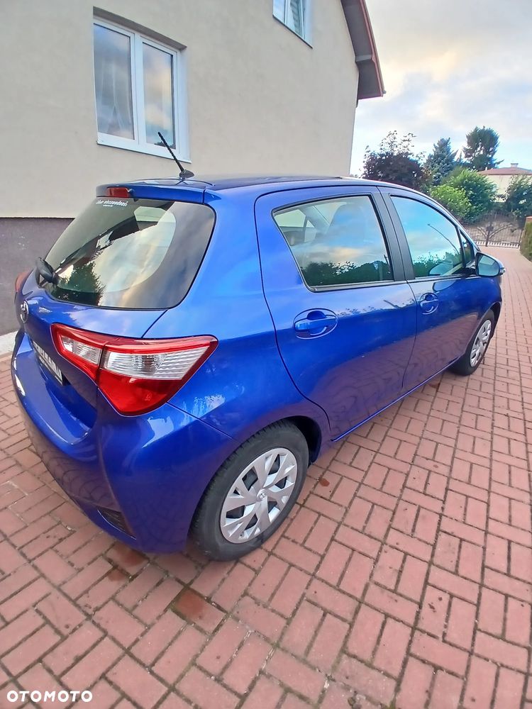 Toyota Yaris 1.5 Premium - 4