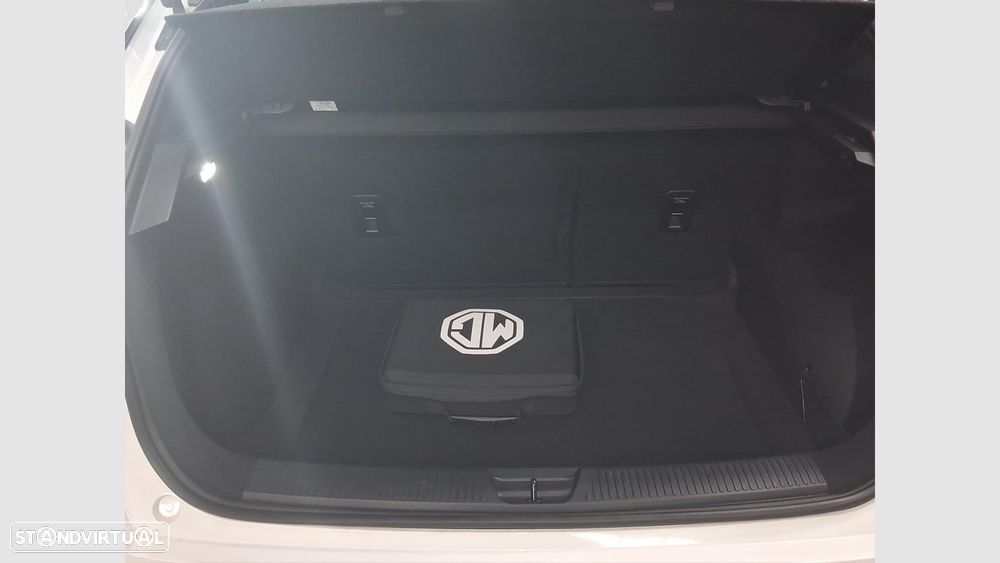 MG MG4 51 kWh Standard - 16