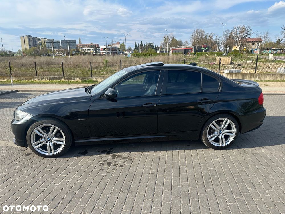 BMW Seria 3 320d Efficient Dynamics - 3