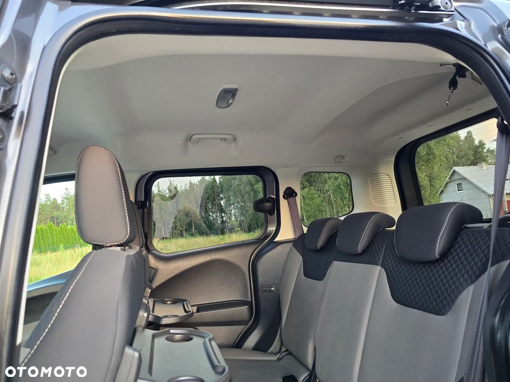 Ford Tourneo Courier 1.0 EcoBoost Titanium - 30