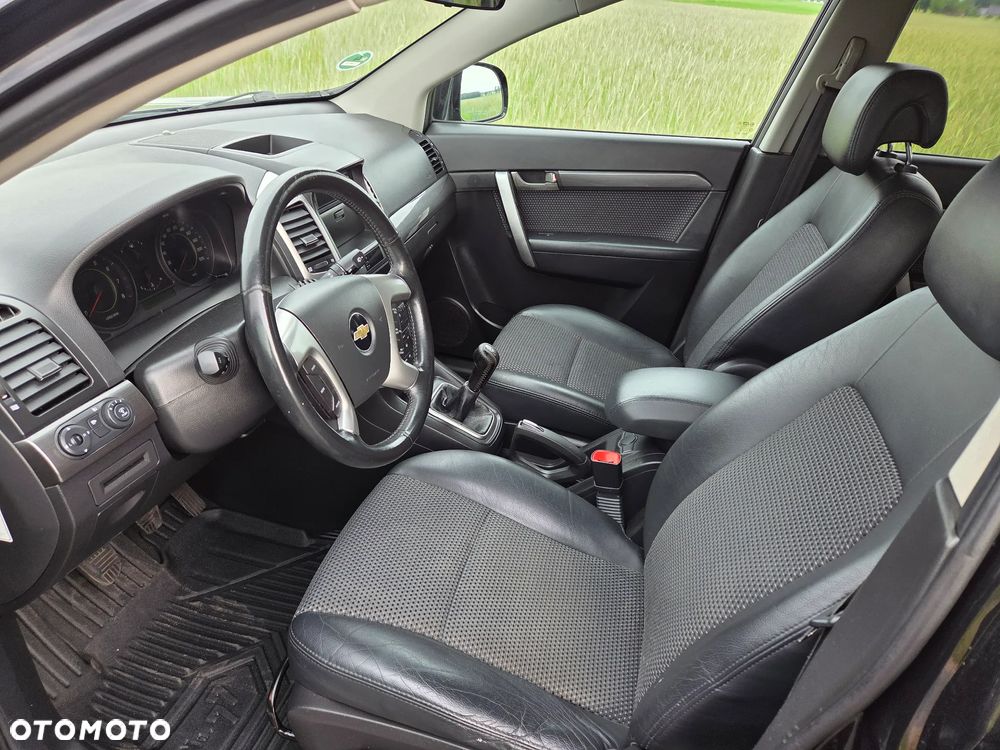 Chevrolet Captiva 2.4 LS - 10