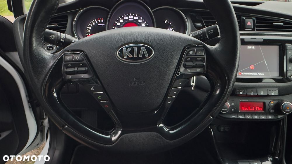 Kia Ceed - 19