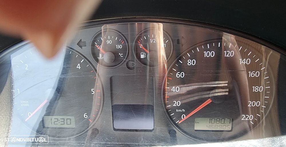 VW Transporter 1.9 TDi 102 - 11