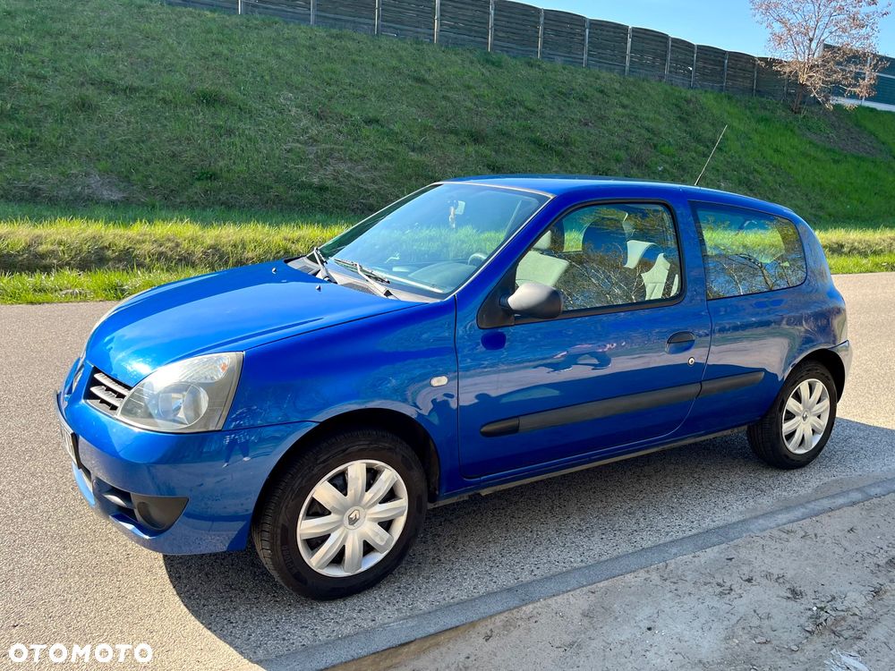 Renault Clio - 12