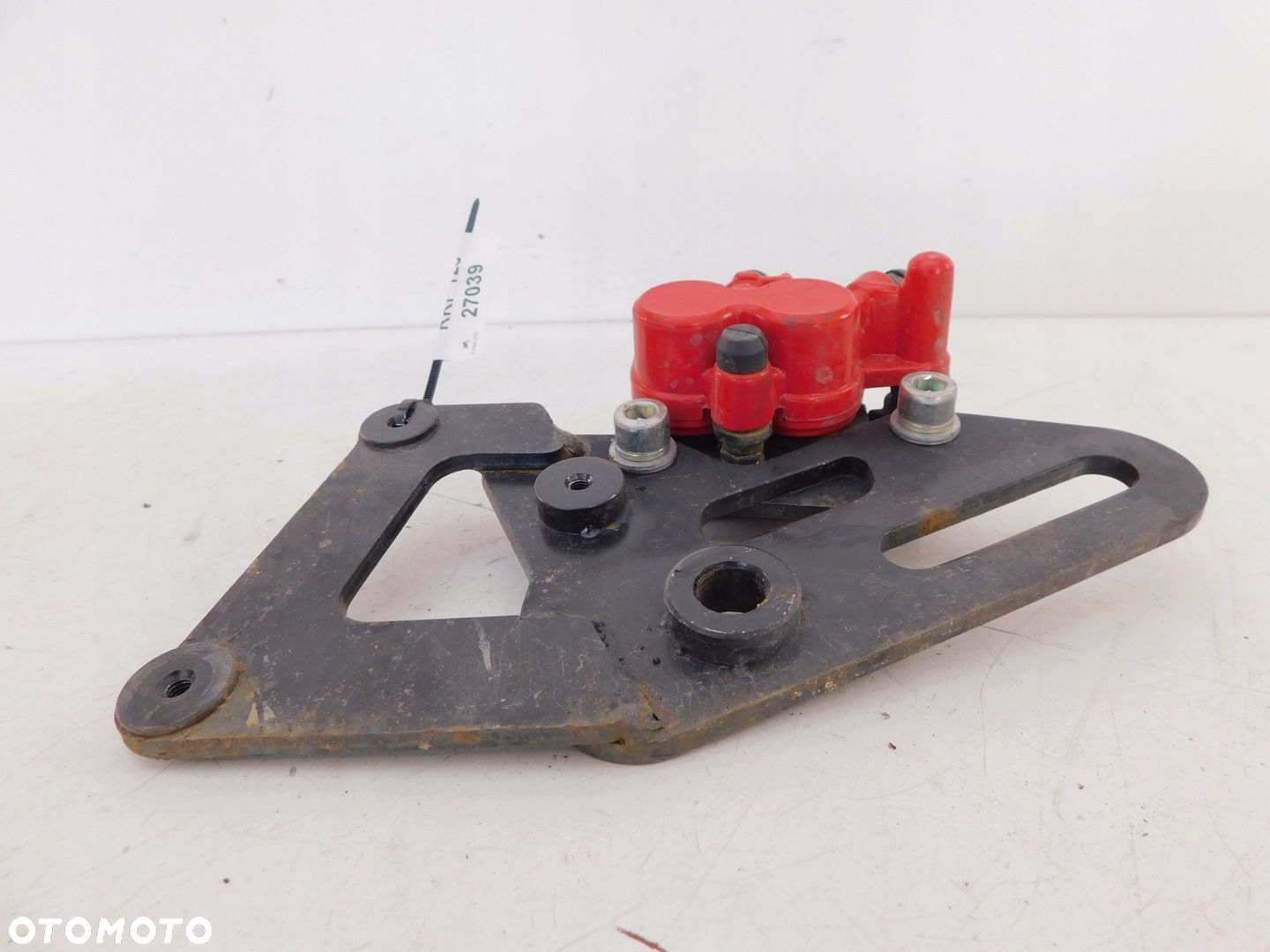 KEEWAY RKF 125 ZACISK HAMULCA TYŁ - 3