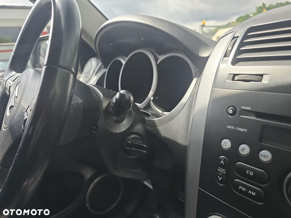 Suzuki Grand Vitara 2.4 Premium EU5 - 23