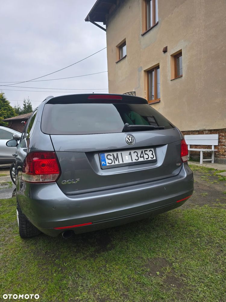 Volkswagen Golf 1.6 TDI DPF MATCH - 8