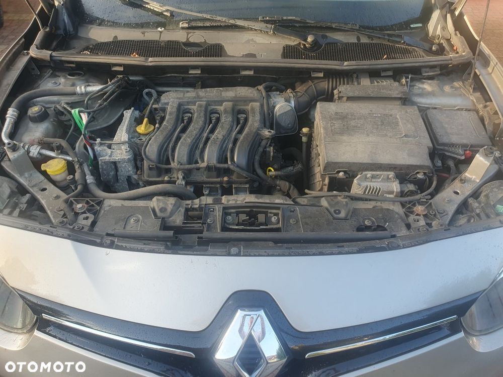 Renault Fluence 1.6 16V Privilege - 29