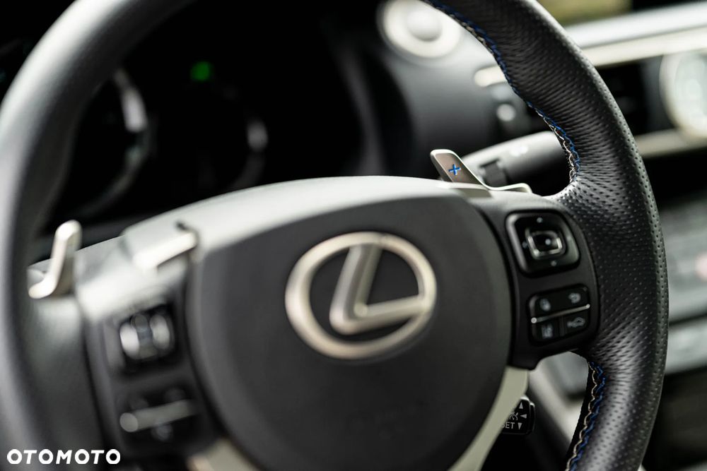 Lexus RC F Prestige - 22