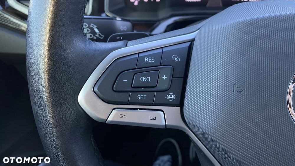 Volkswagen Polo 1.0 TSI Life Plus DSG - 9