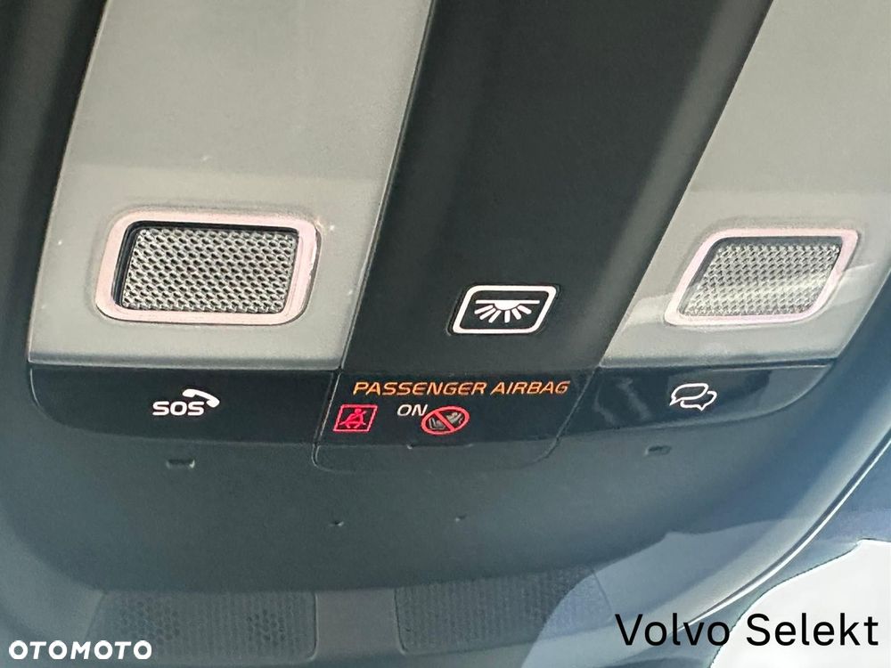 Volvo XC 40 - 30