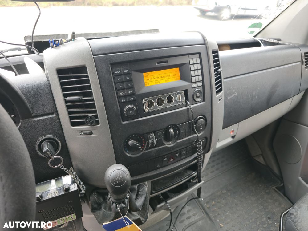 Mercedes-Benz Sprinter - 7