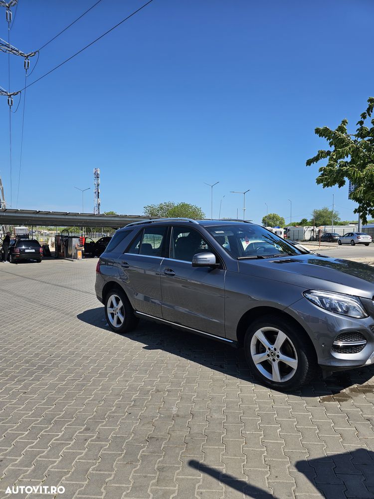 Mercedes-Benz GLE 350 d 4MATIC - 2