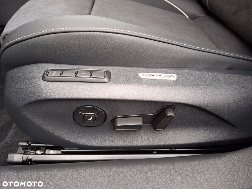 Volkswagen Passat - 10