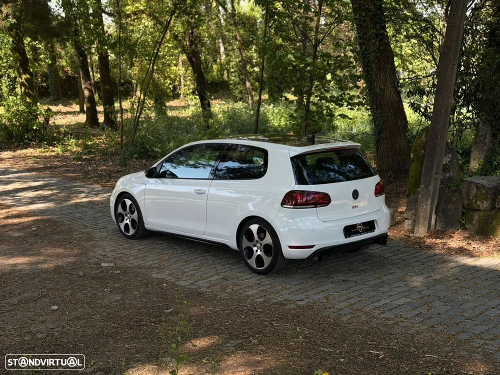 VW Golf - 31