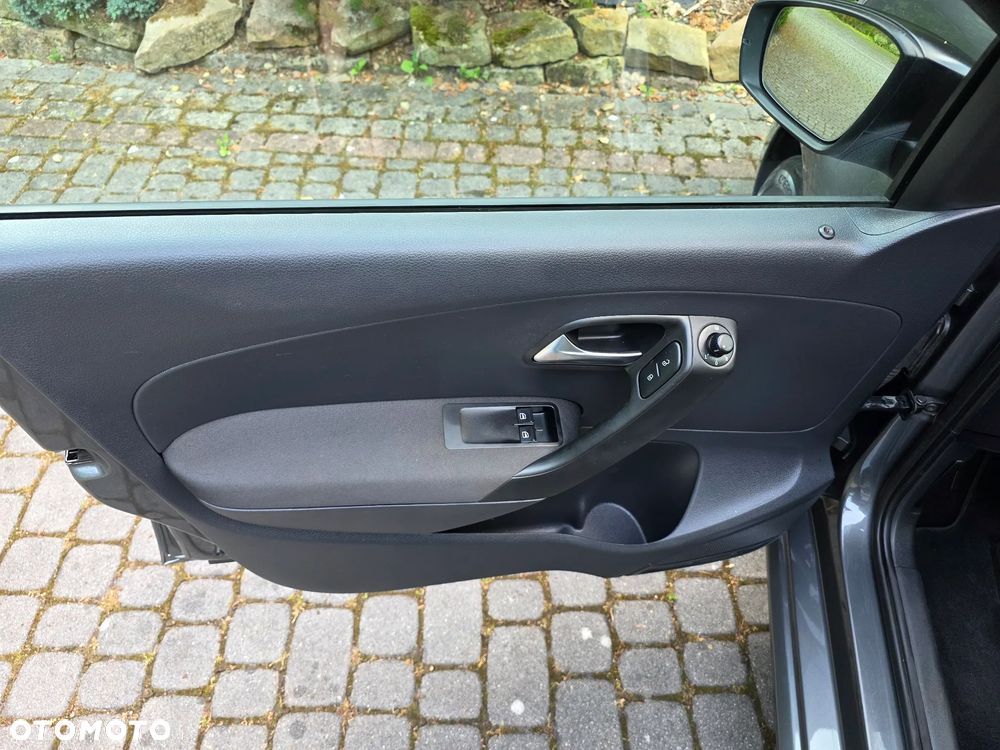 Volkswagen Polo 1.2 Comfortline - 14