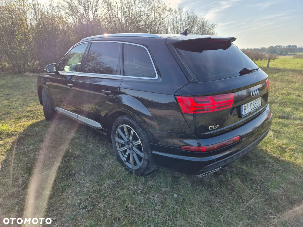 Audi Q7 - 6