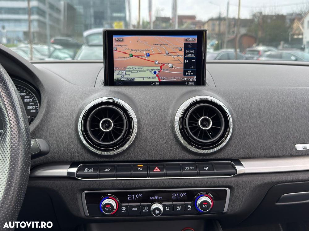 Audi A3 1.4 TFSI ack S line Sportpaket - 23