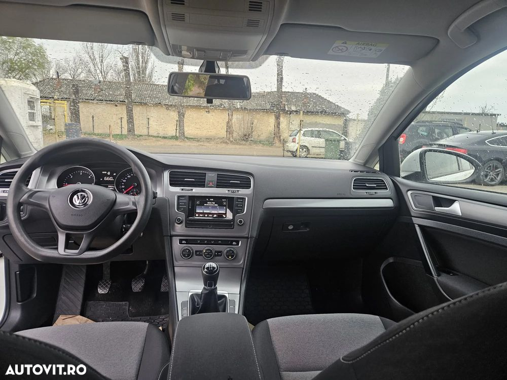 Volkswagen Golf 1.6 TDI BMT Comfortline - 5