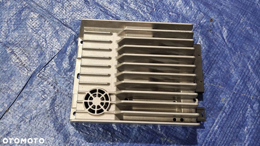 WZMACNIACZ AUDIO HARMAN BECKER A2079001300 A2048700494 MERCEDES W207 - 1