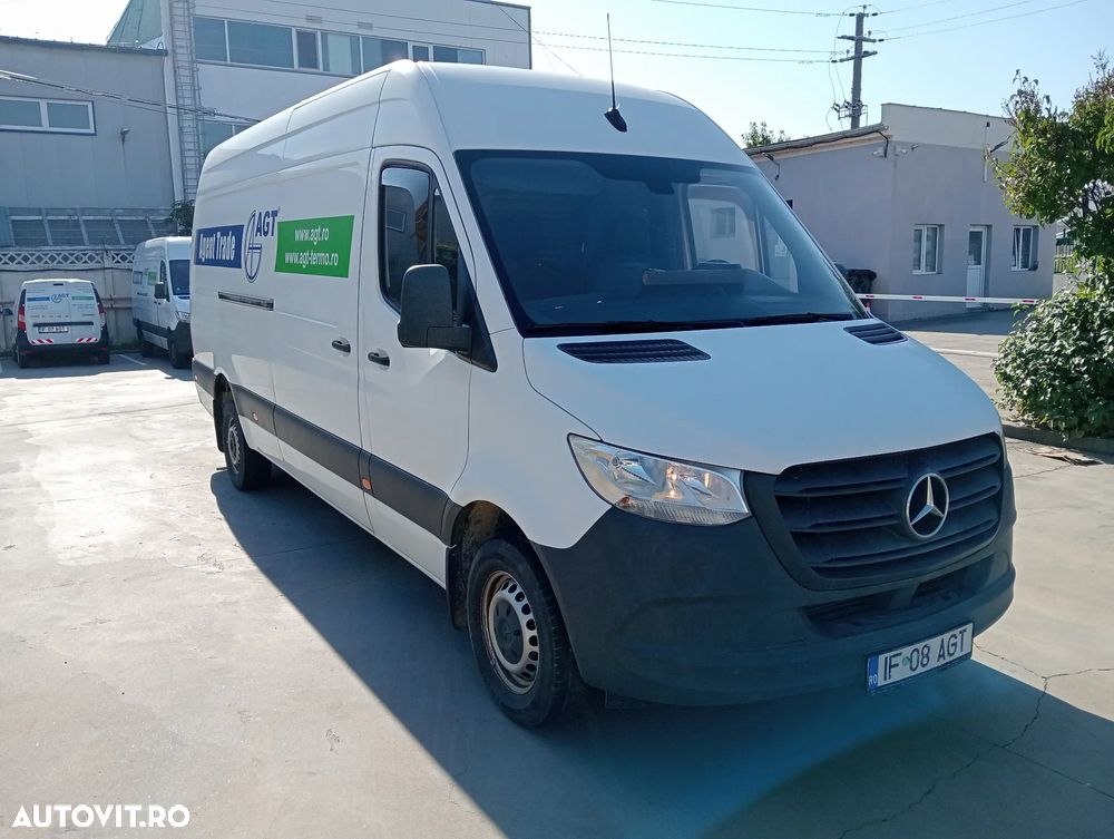 Mercedes-Benz Sprinter - 4