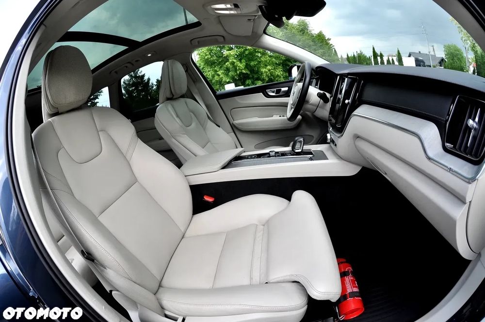 Volvo XC 60 B4 D Geartronic RDesign - 28
