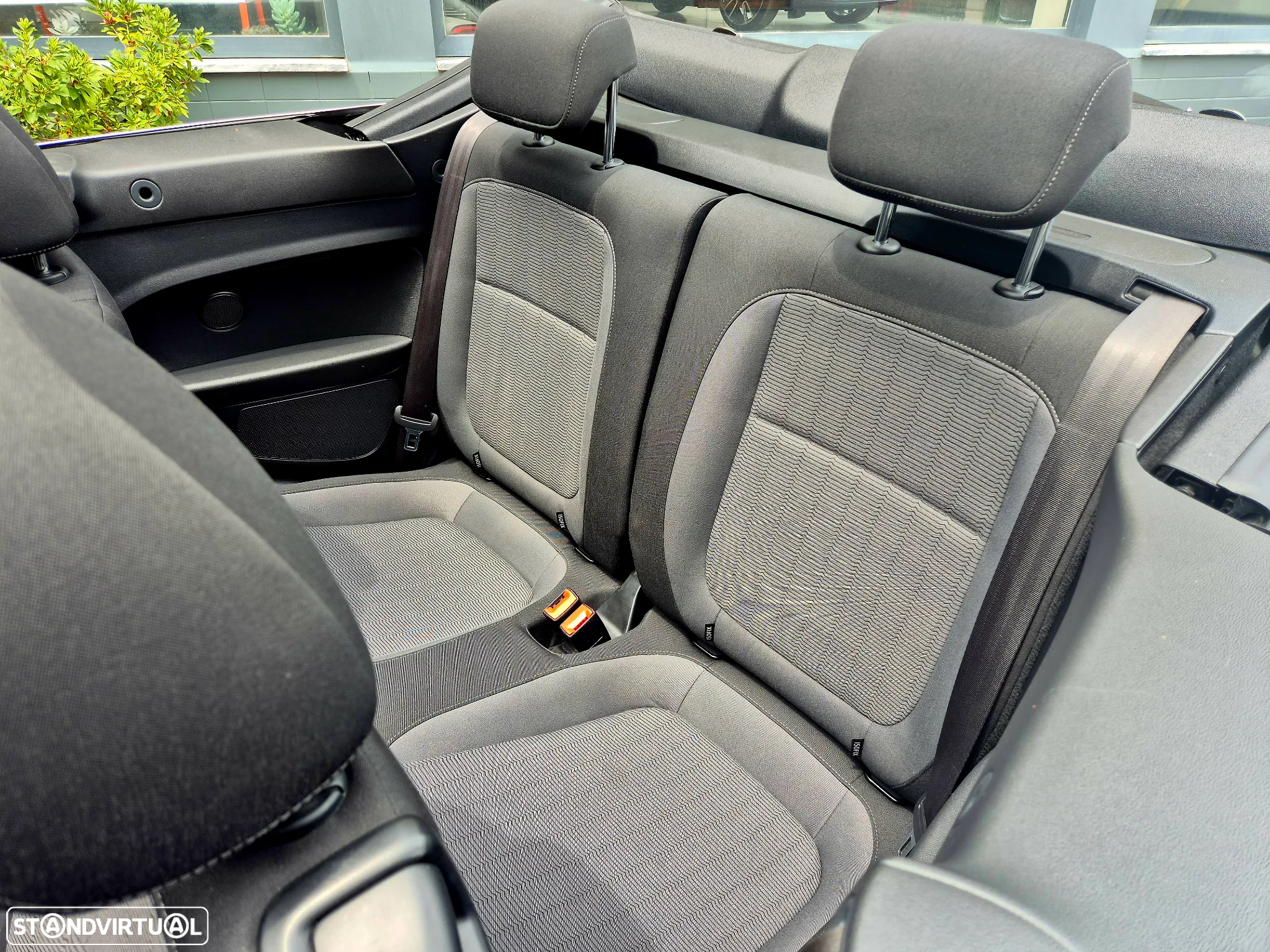 VW New Beetle Cabriolet 1.2 TSI Design DSG - 39