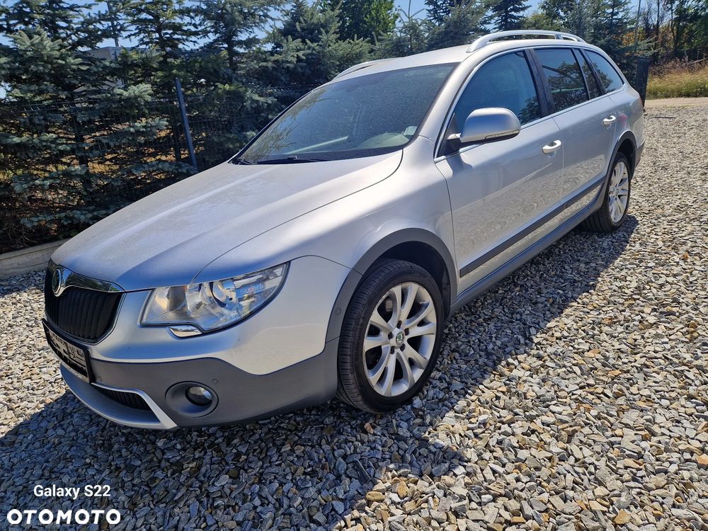 Skoda Superb 2.0 TDI Exclusive - 1