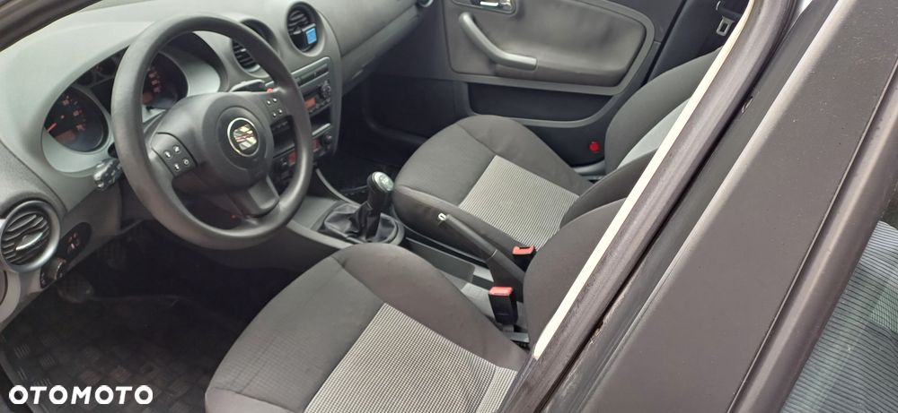 Seat Ibiza 1.4 16V Sport Edition - 9