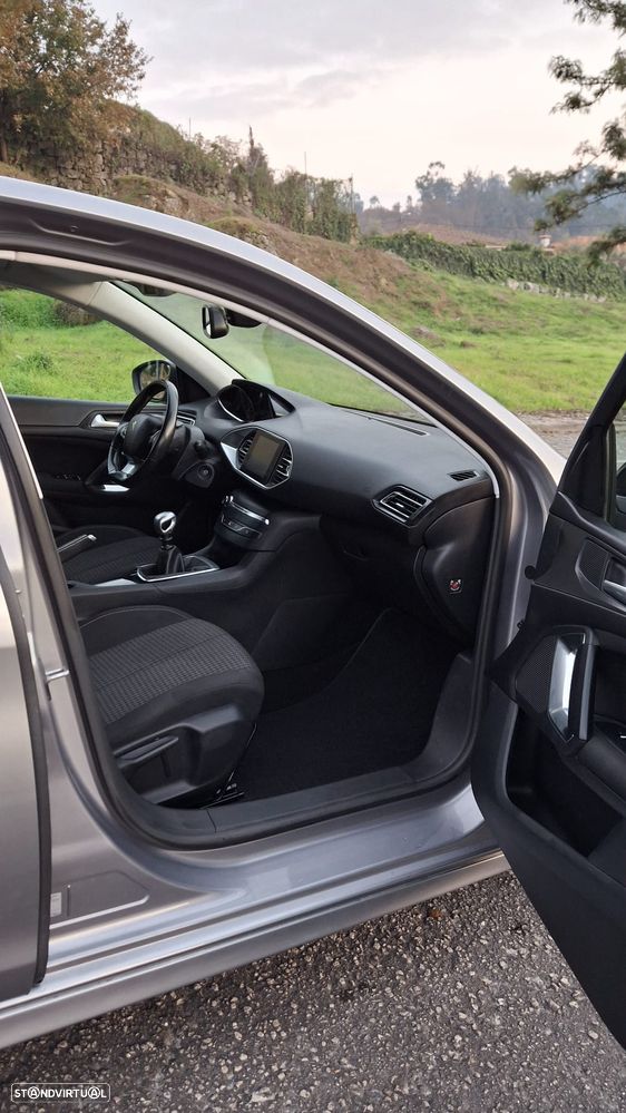 Peugeot 308 1.6 BlueHDi Style - 13