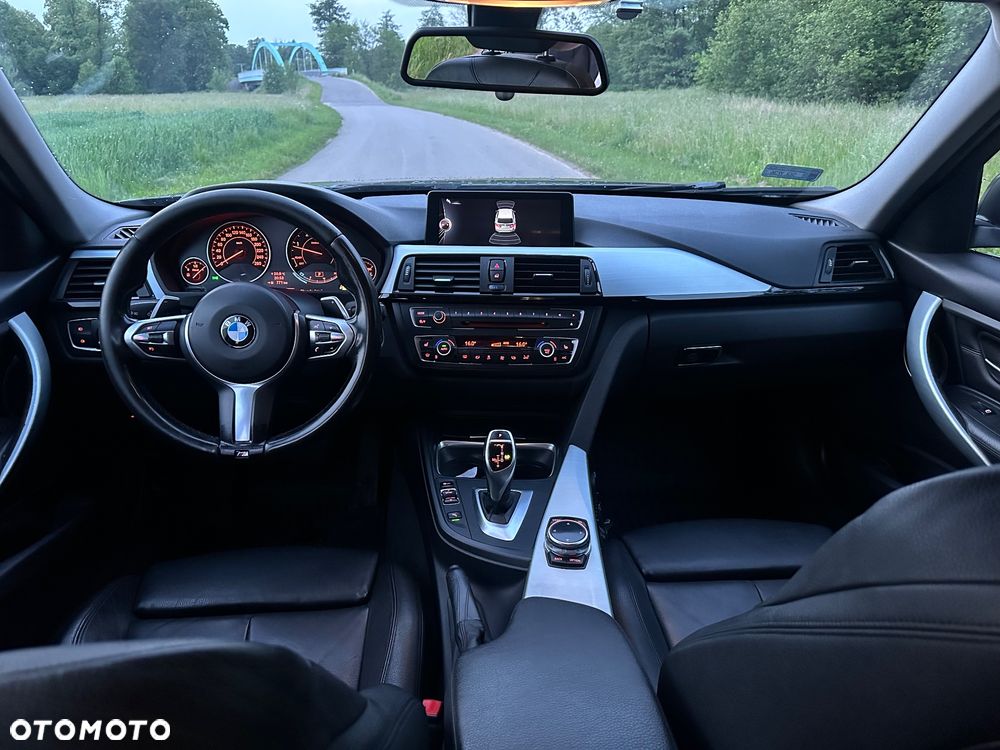 BMW Seria 3 320d Efficient Dynamics Sport Line - 11