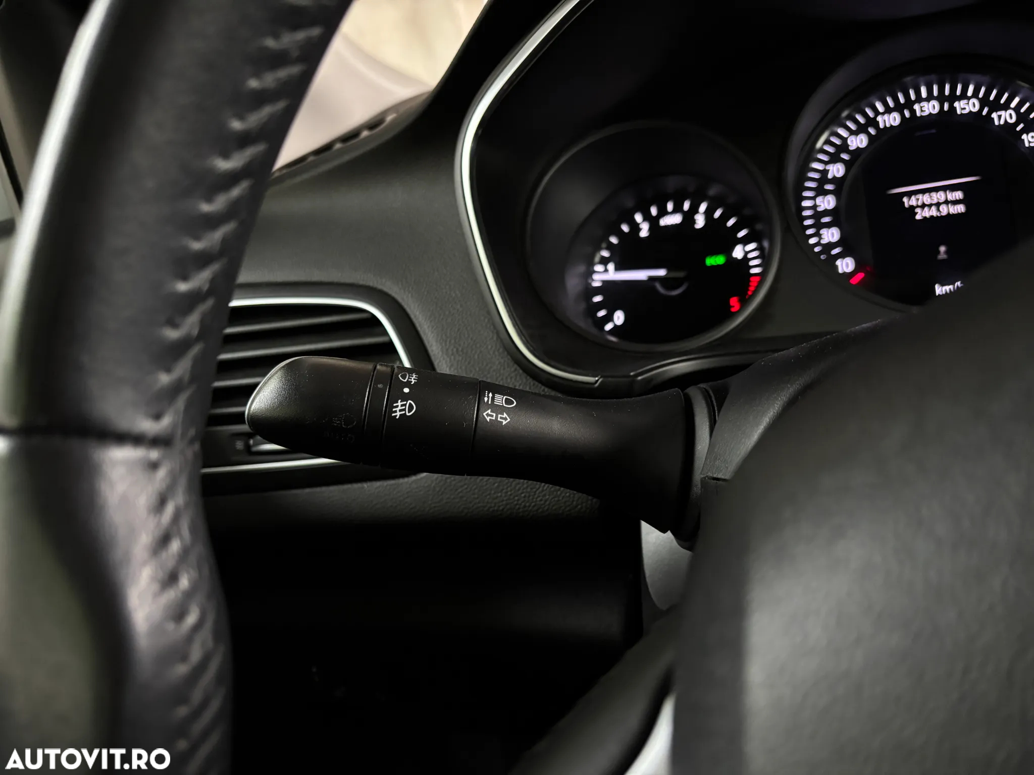 Renault Megane ENERGY dCi Zen - 28