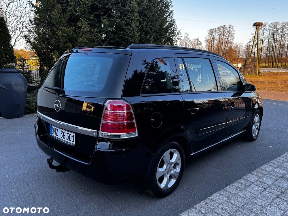 Opel Zafira - 31