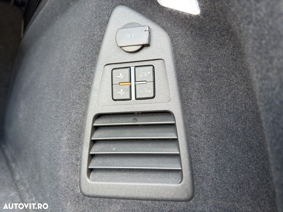 Volkswagen Touareg - 20