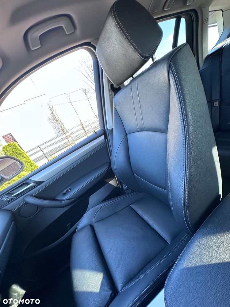 BMW X3 xDrive20d Advantage - 9