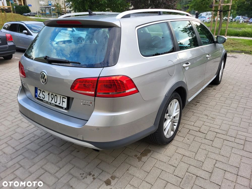 Volkswagen Passat 2.0 TDI 4Mot Highline DSG - 6