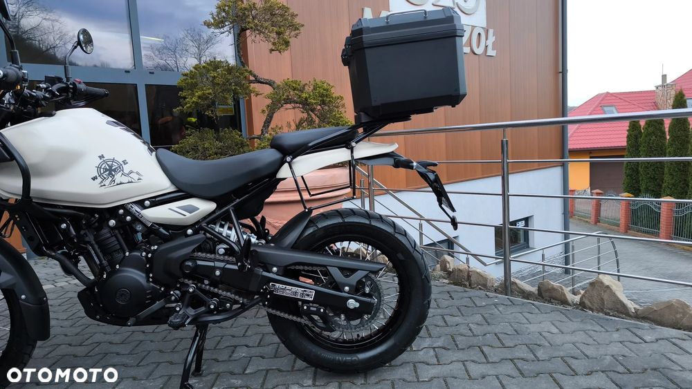 Royal Enfield Himalayan - 19