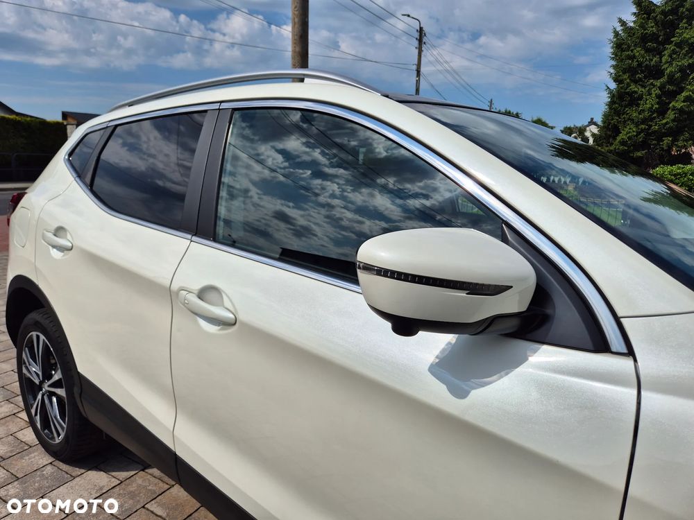 Nissan Qashqai 1.3 DIG-T N-Connecta - 27