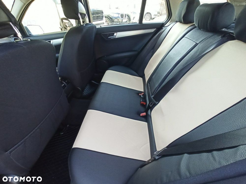 Mercedes-Benz Klasa C - 19