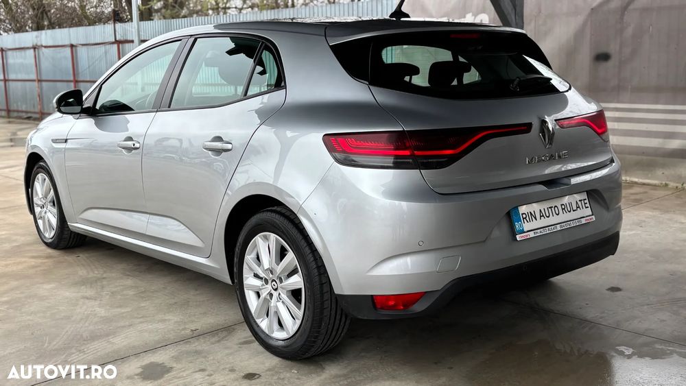 Renault Megane BLUE dCi 115 Equilibre - 6
