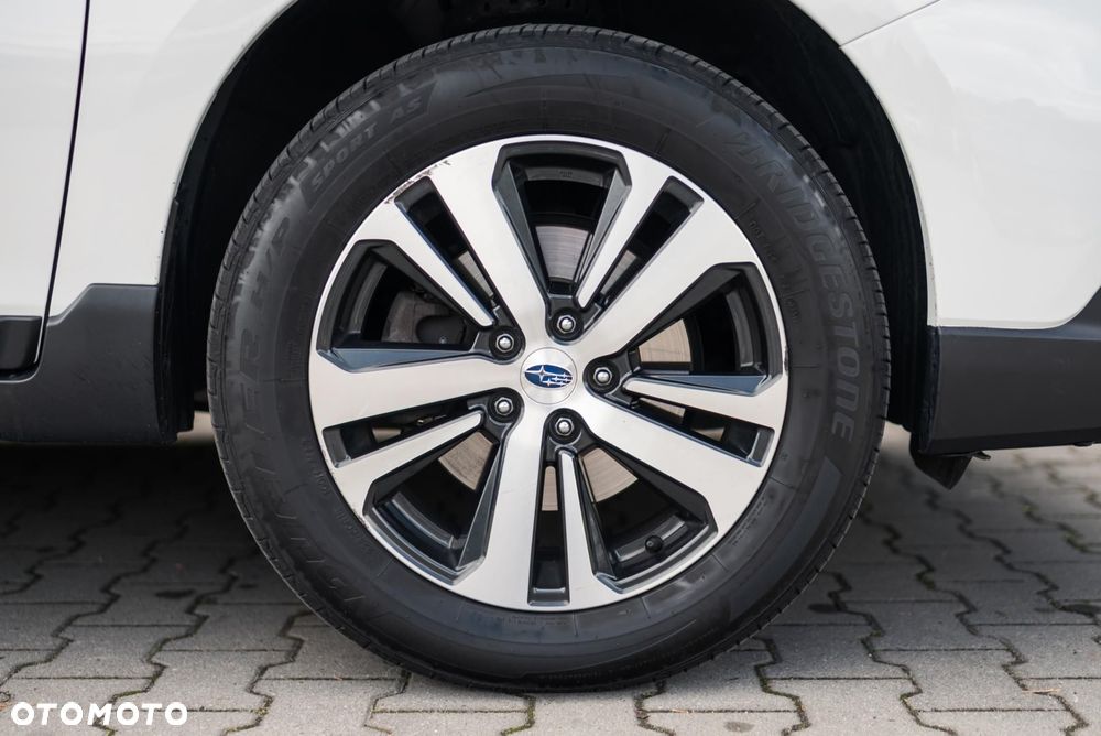 Subaru Outback - 38