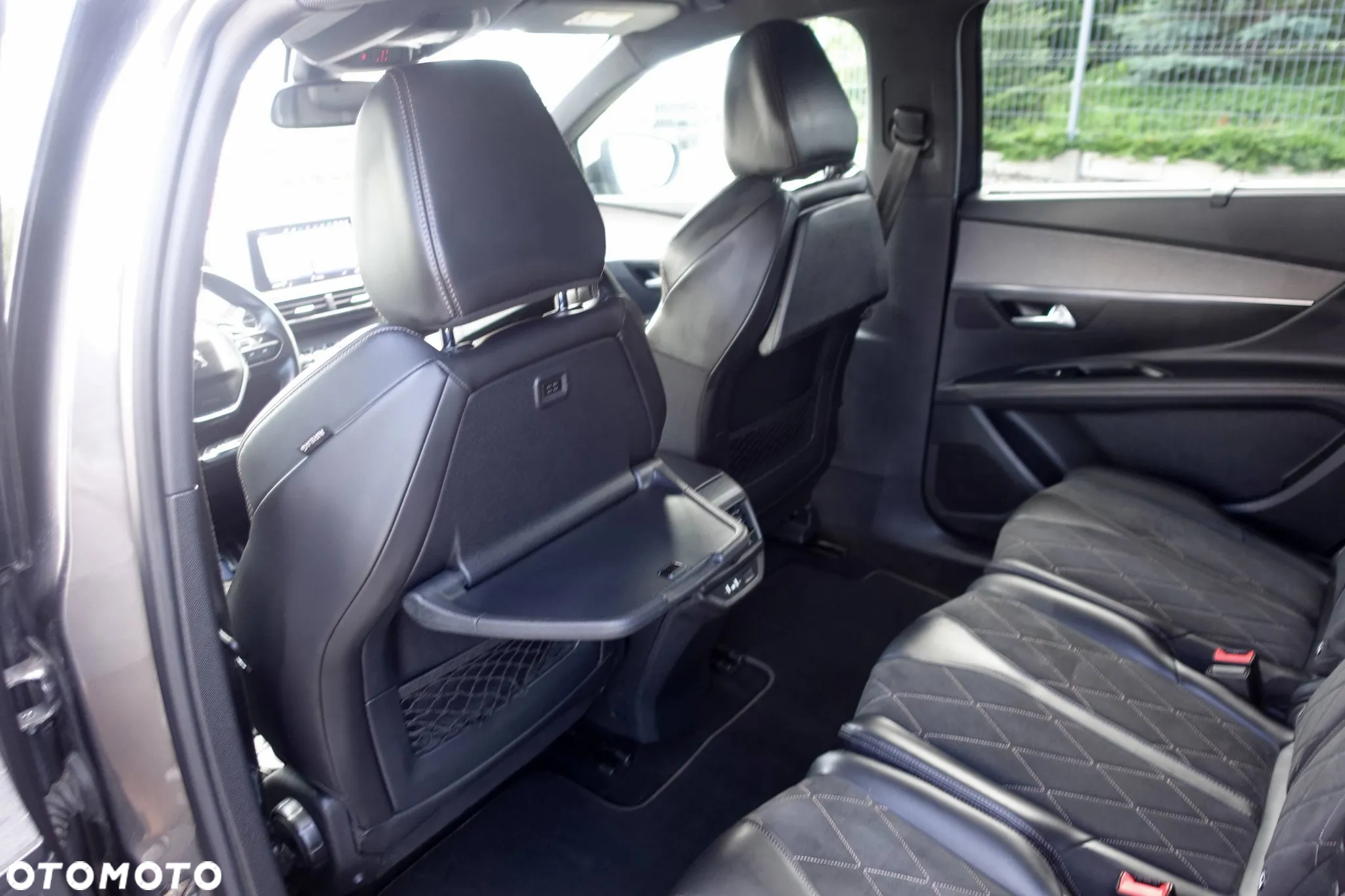 Peugeot 5008 BlueHDI 180 EAT8 GT - 14