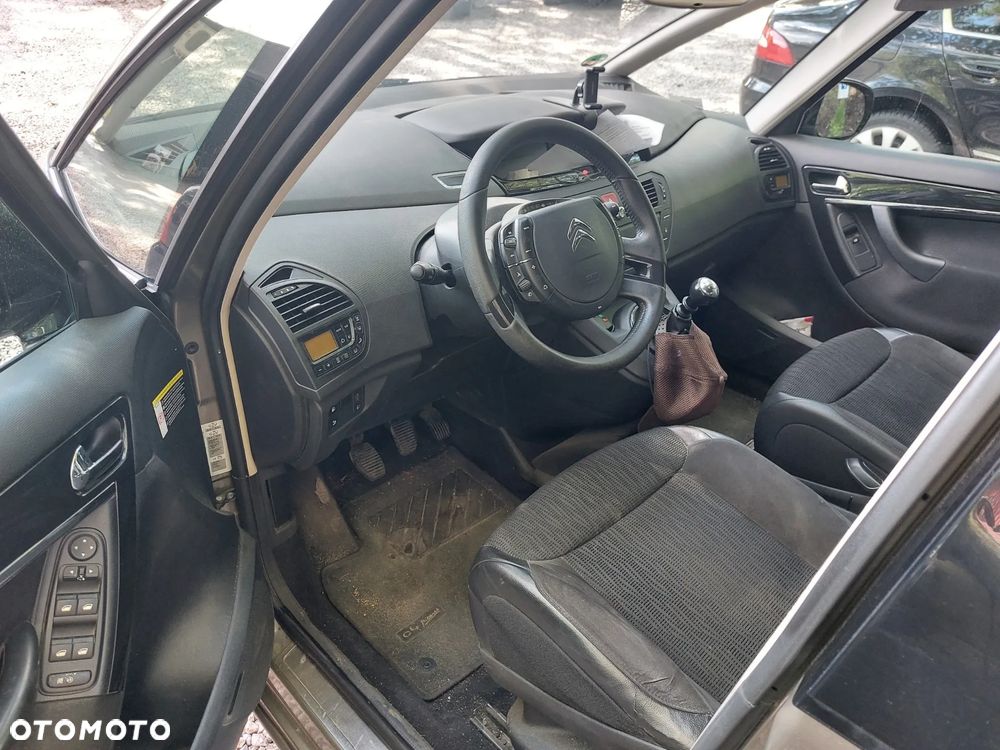 Citroën C4 Picasso 1.6 HDi FAP Exclusive - 6